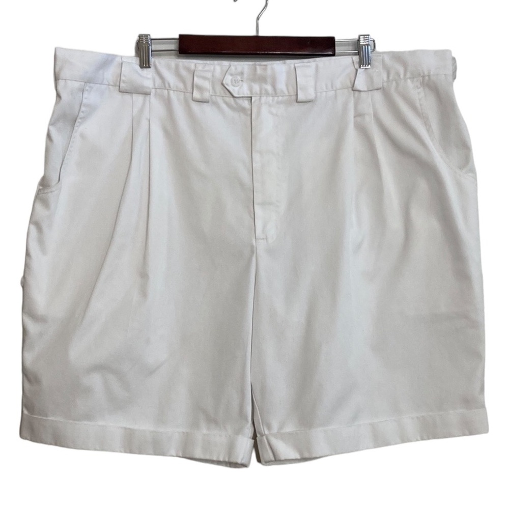 Vintage Tilley Shorts Size 48 x 9 White Pleated Cuff Summer Safari Preppy Dad
